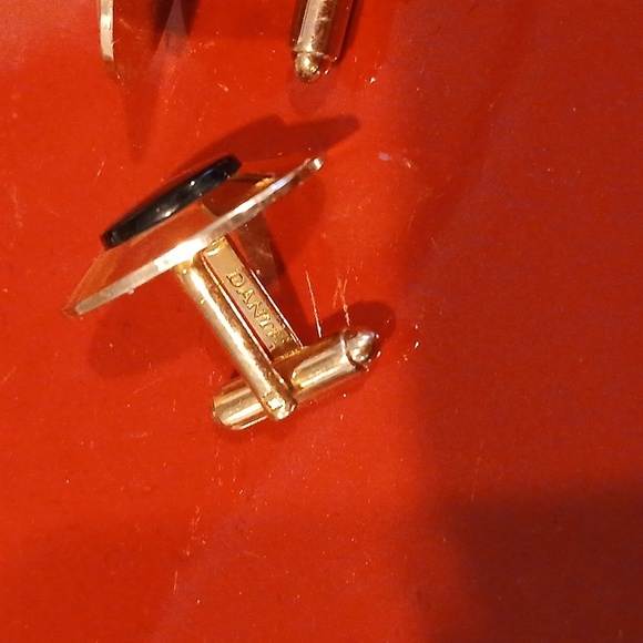 Gold and Black Cufflinks - Picture 6 of 7